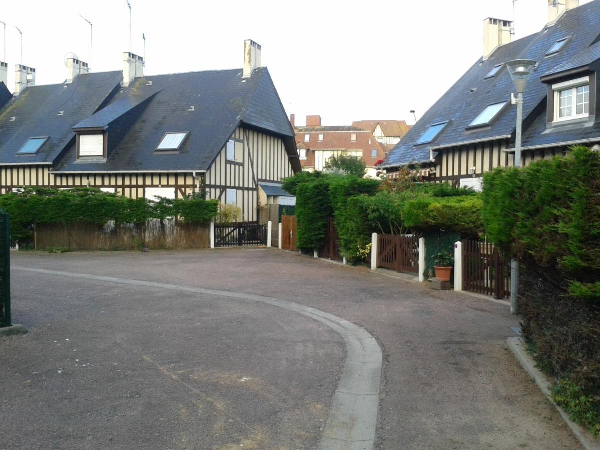 Cottage Duplex Villers Sur Mer 150 M De La Plage Buitenkant foto